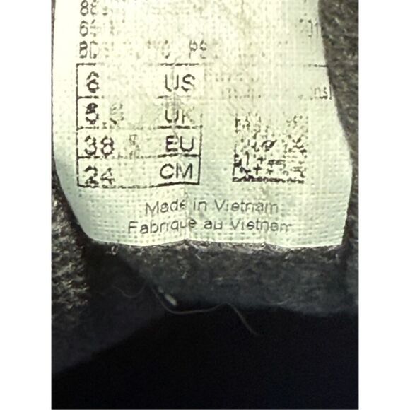 New balance 574 Men’s Classic Paint Chip Red White Blue Size 6 See Description - Picture 13 of 15